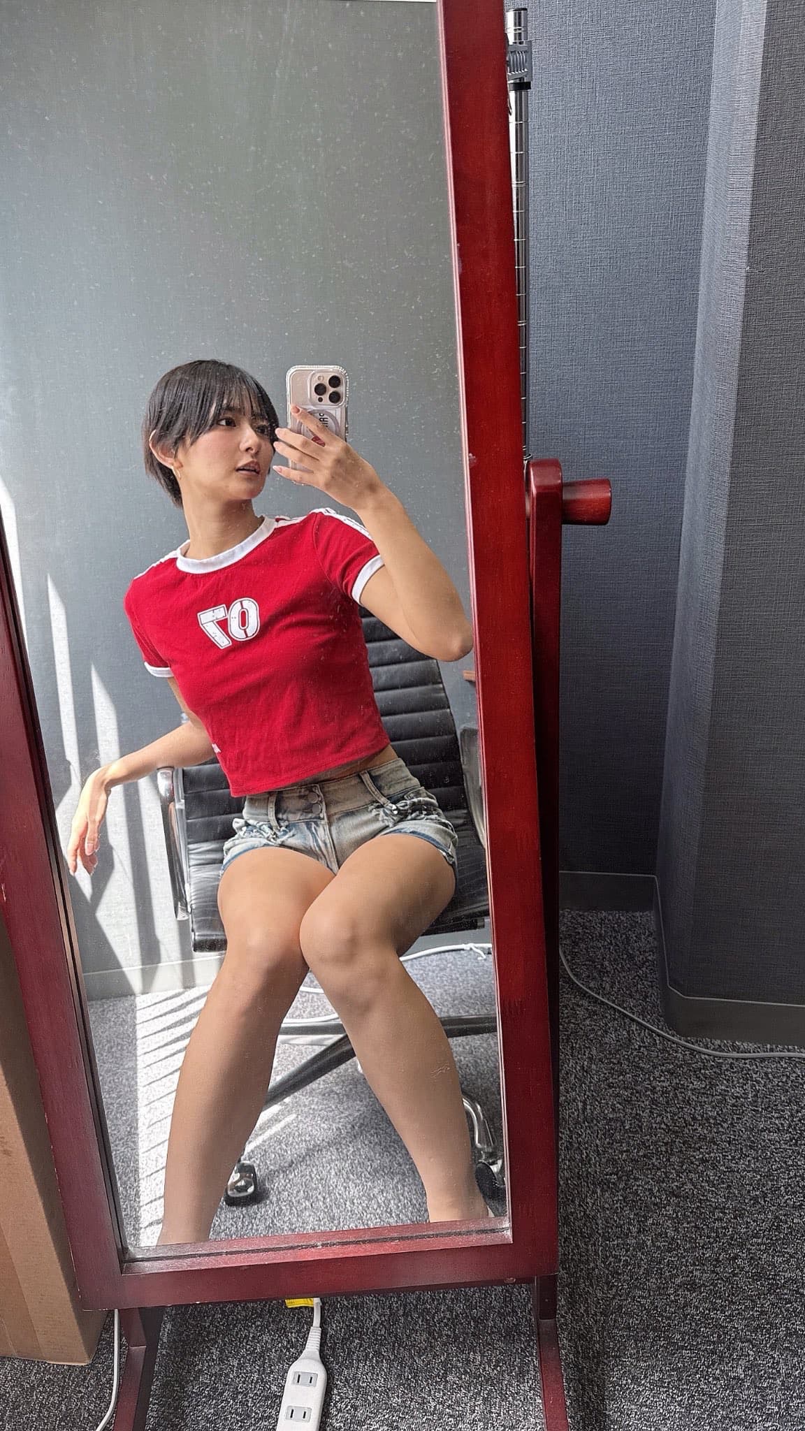 “すみぽんｷﾀ！”　鏡越しの自然体ショットに反響続出