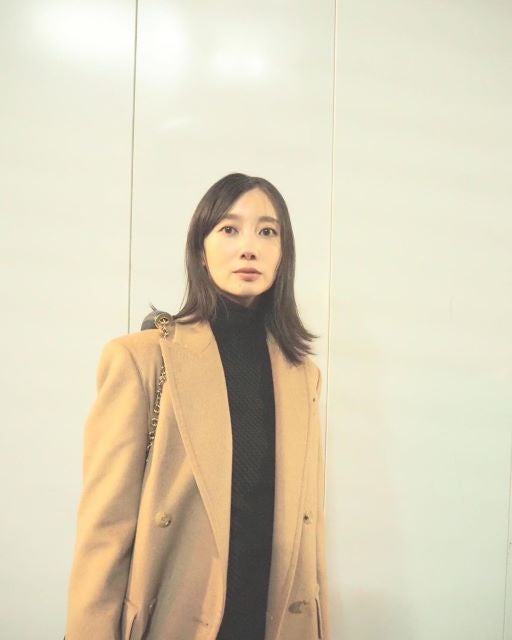 「自分が大人に…」女優・波瑠の大人の魅力あふれるジャケットコーデが素敵すぎる！