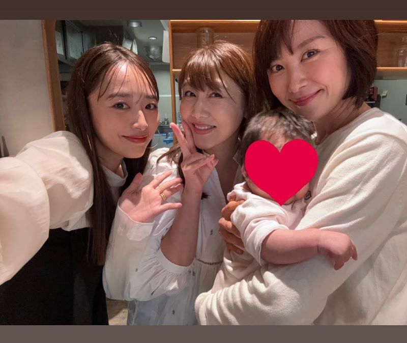 山口もえが豪華なママ友とママ会！「母は忙し。笑」