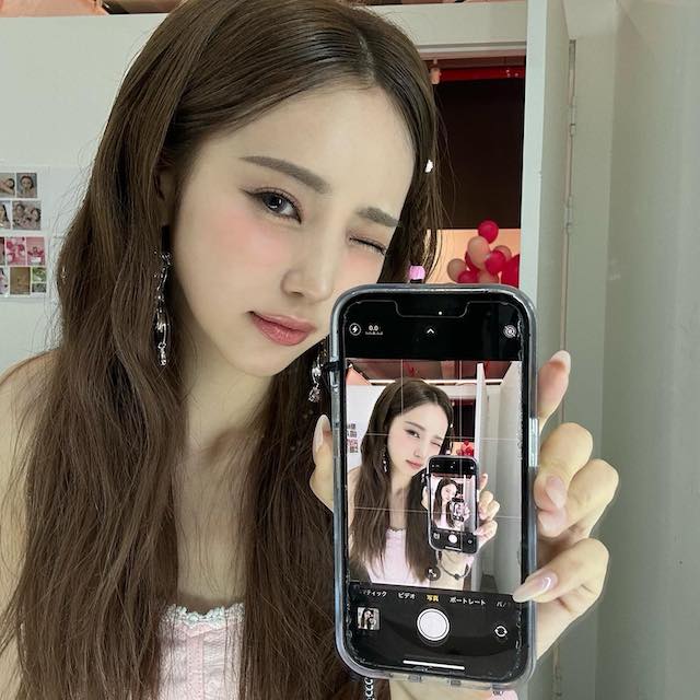 中町綾が最新ショットを公開📸「まるで韓国アイドルみたい😻💖」の声続々💭