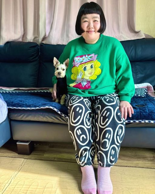 「JIKKA with INU」吉本新喜劇座長・酒井藍、愛犬との素敵すぎるほっこりショット投稿！
