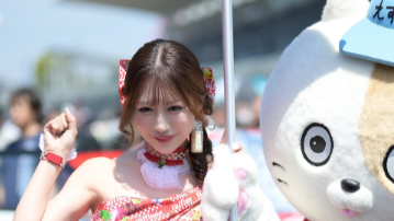 日南まみ、富士24時間レースを前にオフショット公開！「楽しみだねっっ」の笑顔が話題に