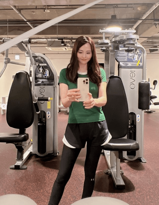 人気モデル・森雅子「IN フィットネスジムエナジー」！ファン「べっぴんさん」「スタイルいい」と大絶賛