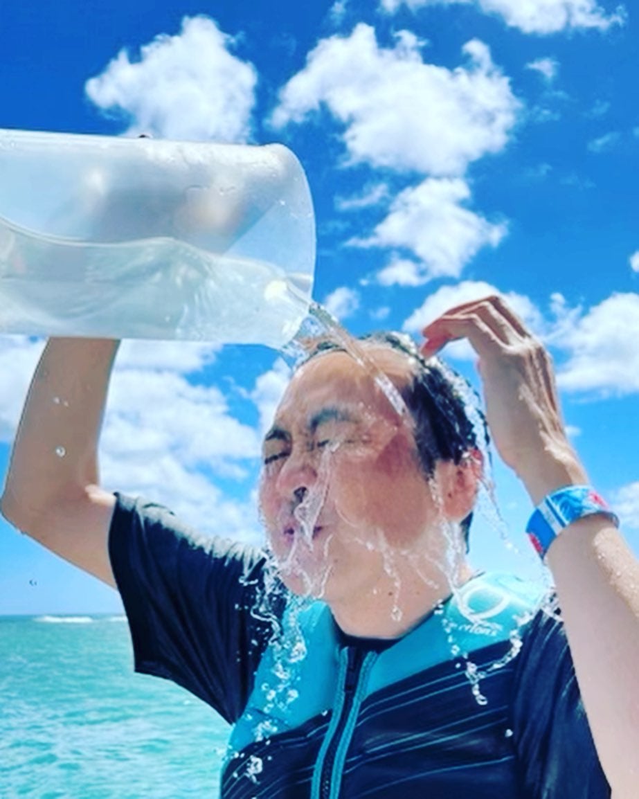 有吉弘行が「水も滴る良い男。」を公開⛱️😂