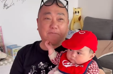 「どっちが赤ちゃんでしたっけ？」山本圭壱、愛娘とのほっこり動画にファン悶絶！