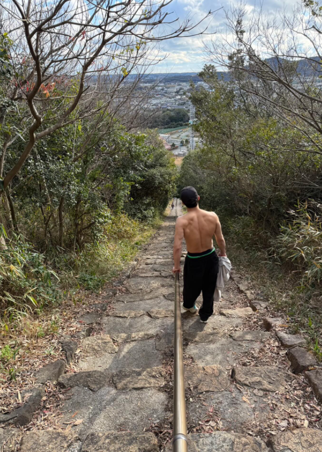朝倉海、「日々、自分に勝ち続ける」鍛え上げた背中に込めた覚悟　新年の投稿に反響