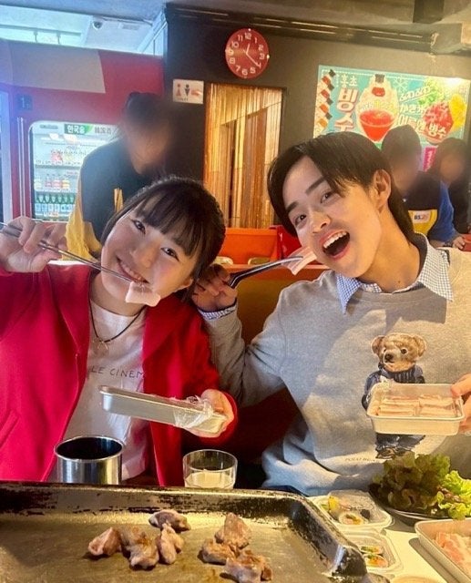 元天てれ戦士・まうな、新生活スタート前に旧友と爆食ツアー「無理せず自分のペースで」