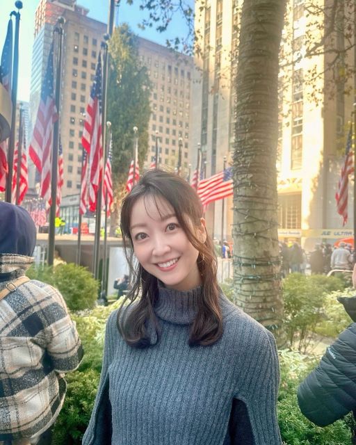 女優・黒川智花「有名なクリスマスツリーが到着」にファンも興味津々！？