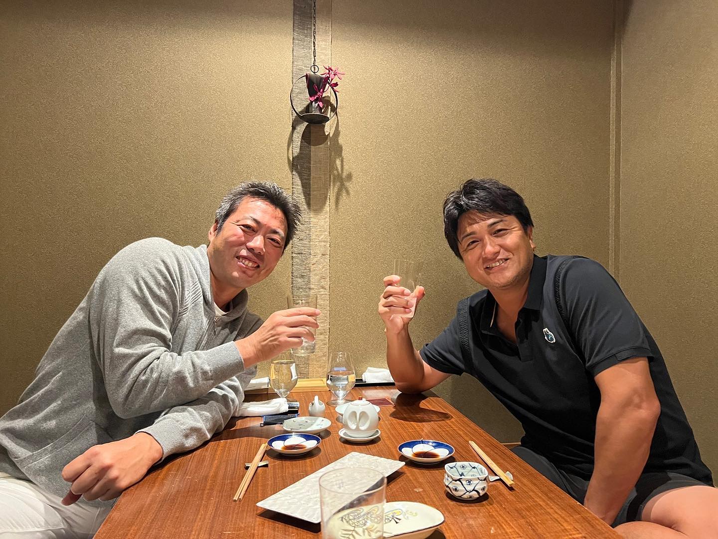 ⚾️上原浩治と親友・高橋由伸が2S🤩ファンからは「由伸だけ夏だったの⁈💦」とツッコミ!?