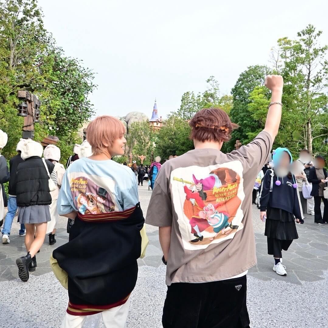 WEST.中間淳太が”あの”芸人とのディズニーショットを公開！