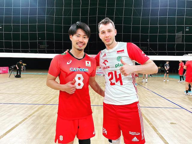 関田誠大が元・チームメイトとのツーショット公開🏐「一番初めに覚えた」