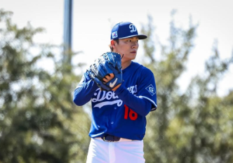ドジャース、山本由伸がライブBP投球！ファンも興奮「キレッキレや」