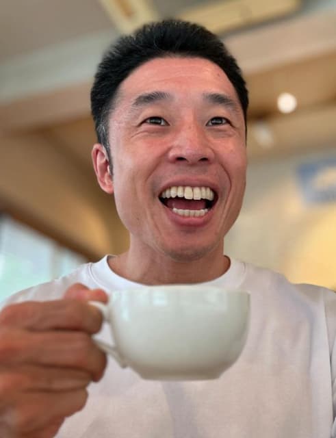 お笑い芸人 なかやまきんに君 ブラックコーヒーを嗜む！