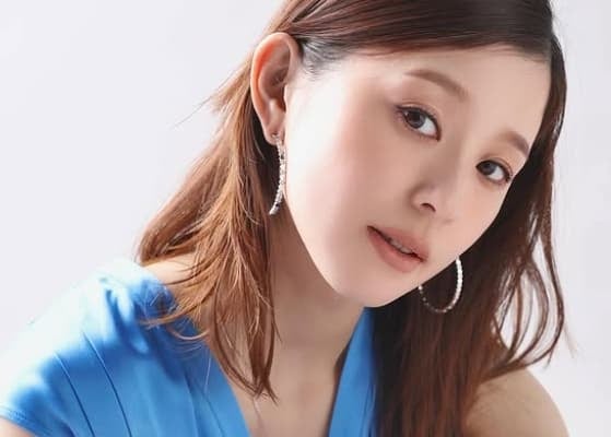 「変わらずゆっくり過ごしてます」朝比奈彩、優雅なひとときを彩る愛用シリーズとは？