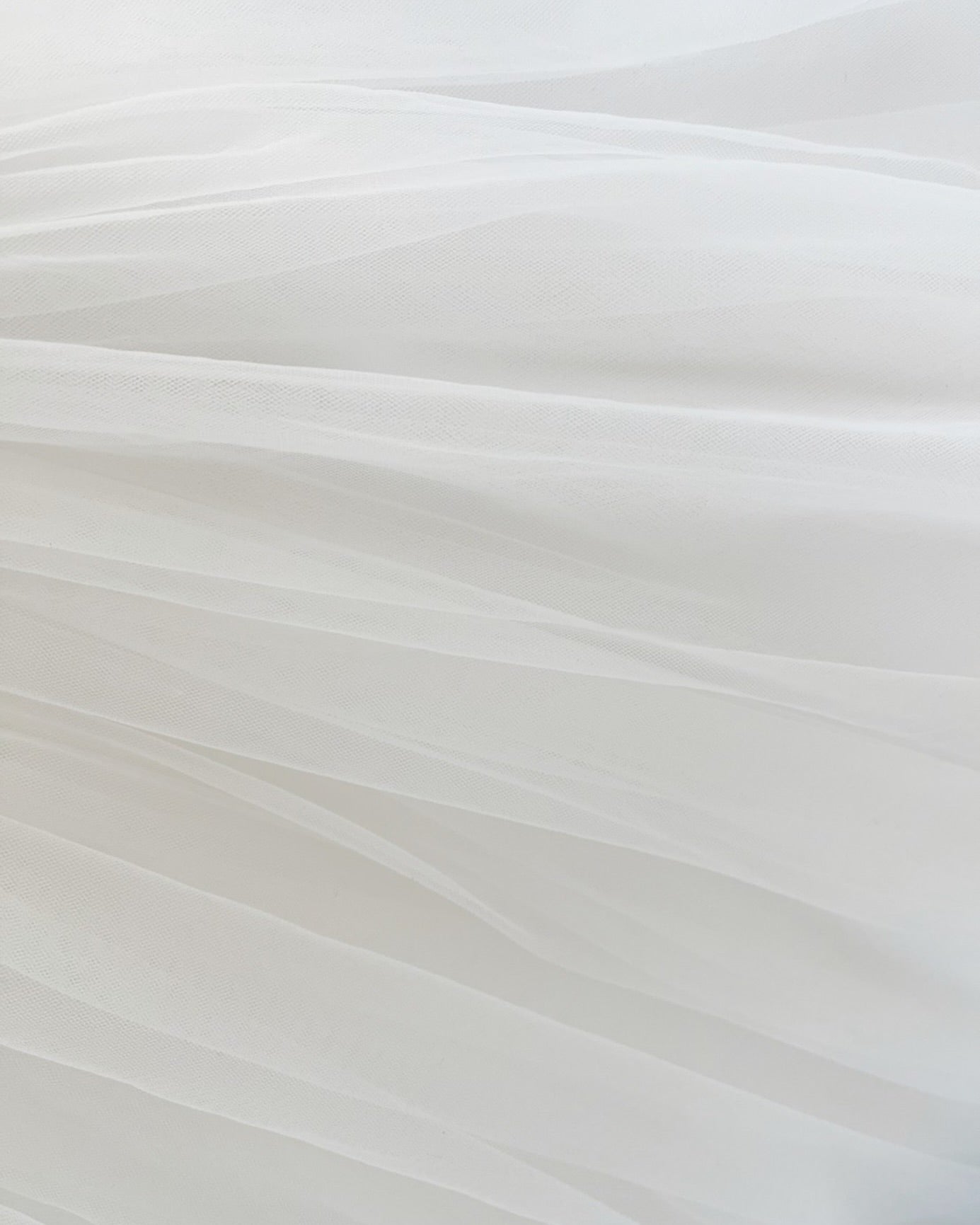 祝福の声続々！泉里香がサッカー日本代表・谷口彰悟との結婚を発表