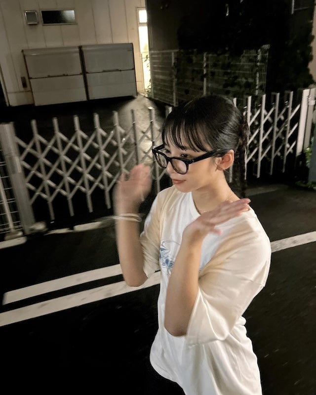 「疲れ吹き飛ぶ可愛さ」あの人気女優の私服ポニテ姿が可愛すぎると話題に