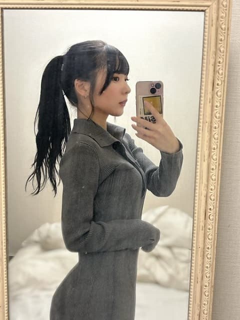 「まじで見惚れる」美人アイドルのボディライン露わな”横向き自撮り”にファン歓喜！