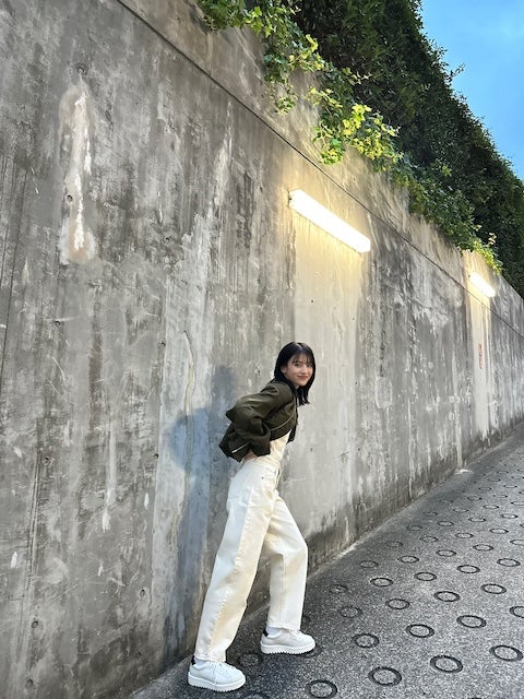 「前髪あり最強やん」人気女優のオフショットが可愛すぎると話題に！