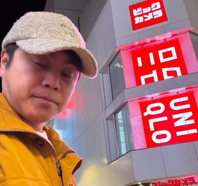 ノンスタイル井上、新宿で自分用のプレゼントが見つからず　さらには自撮りも失敗した模様…