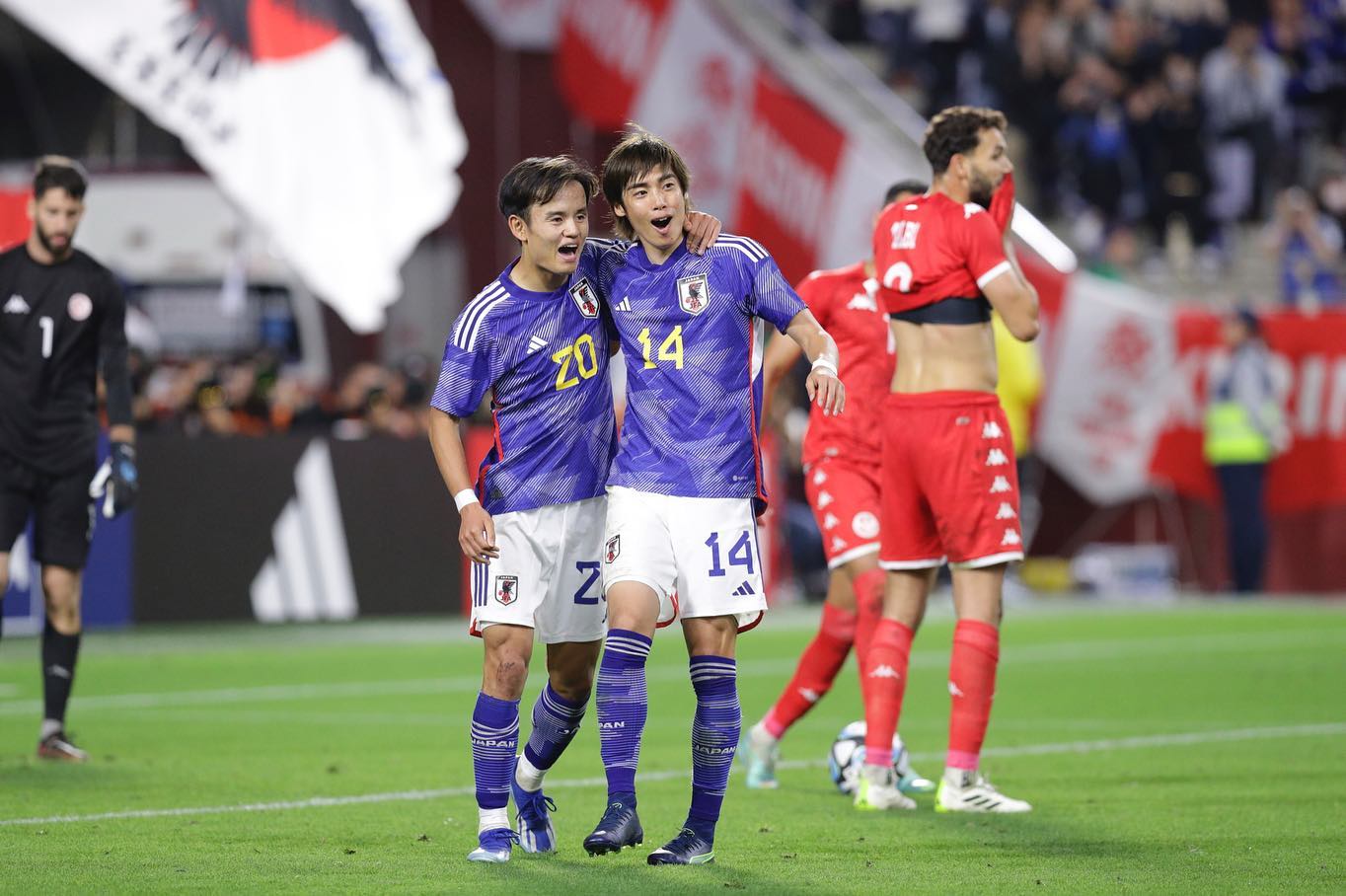 伊東純也、チュニジア戦でのショットを公開⚽️🔥「必ず結果を出す男カッコよすぎて痺れます」