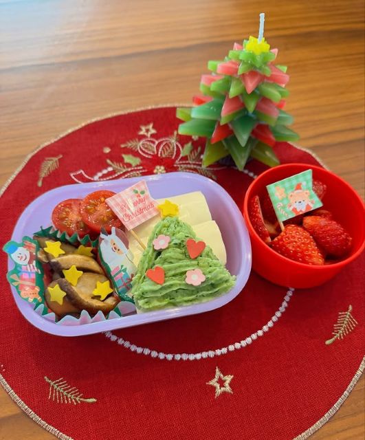 柳原可奈子、長女のための愛情たっぷり！「ツリーを見てもらおう弁当」が可愛すぎてファンほっこり