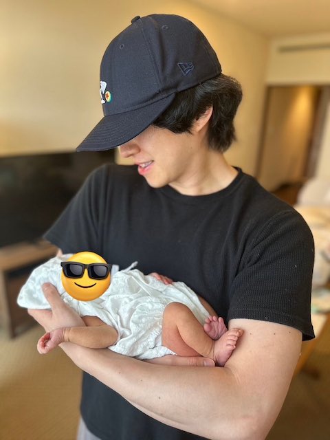 登録者180万人越え・超人気YouTuber「黙っていてすみません…」突然の報告に驚愕の声続々 娘の誕生を報告