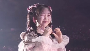 「にこにこかれんたん可愛すぎる！」松本かれん、ライブ中の笑顔ショットにファン大歓喜