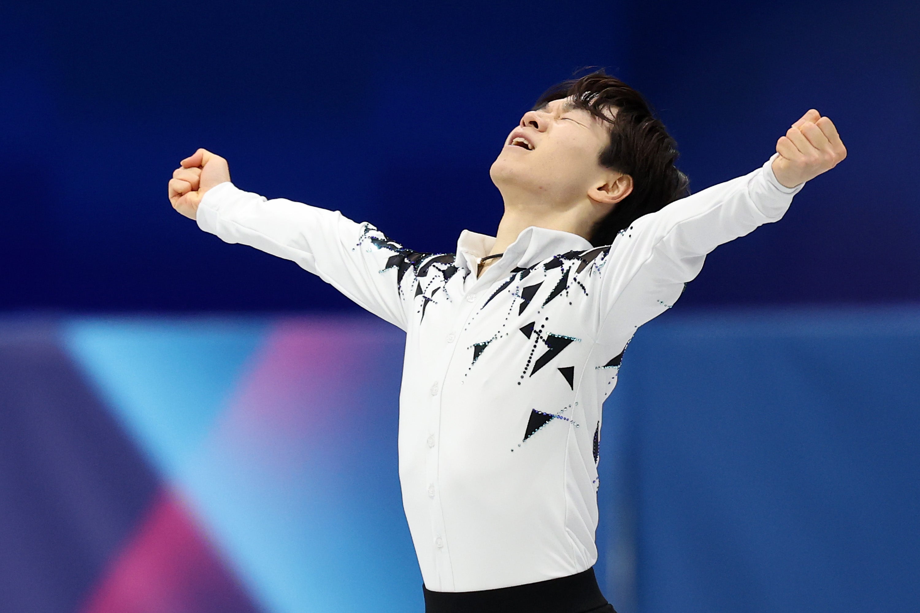 【フィギュア団体】鍵山優真がマリニン破りSP1位 自己ベストに迫る108.67点で日米エース対決制す