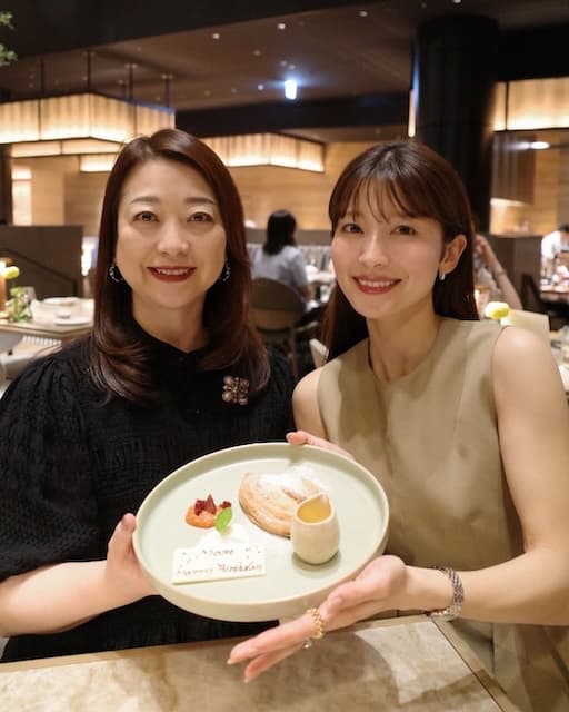 「長生きしてねー！！！」山本里菜、“親友みたいなママ”の誕生日を祝福