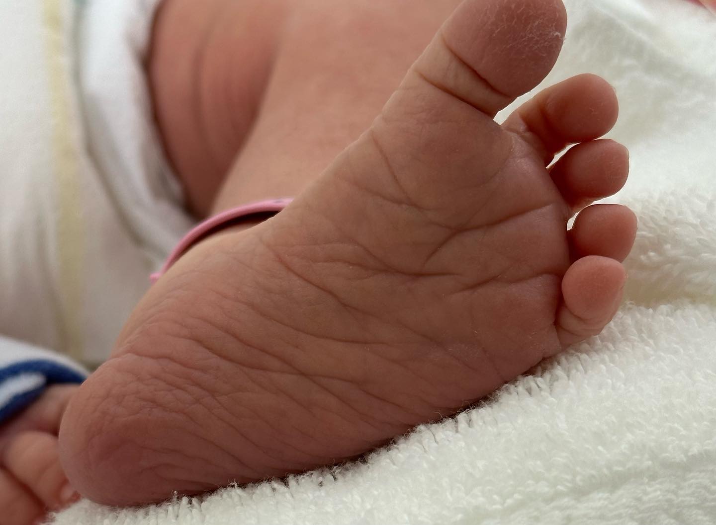 🎊丸山桂里奈、難産乗り越え第一子出産を報告🎊「時間はかかりましたが…。」