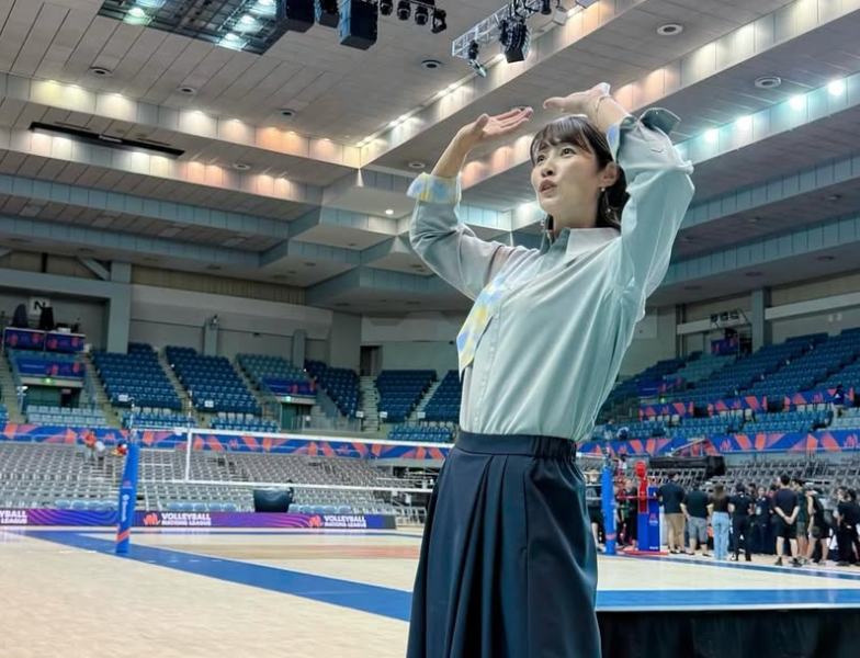 「毎日服が楽しい！」狩野舞子、ネーションズリーグ衣装＆笑顔ショット公開