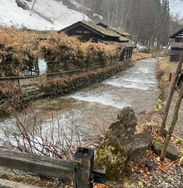 「まさかの誕生日サプライズ⁉︎」温泉アンバサダー任命から1年、秋田・乳頭温泉を満喫！