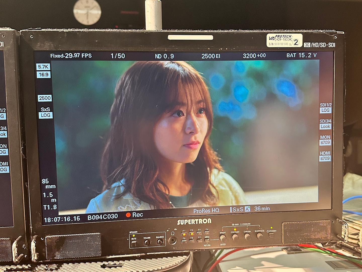 森七菜の『真夏のシンデレラ』オフショットが話題✨💕「あー見つめられたいっ❕」