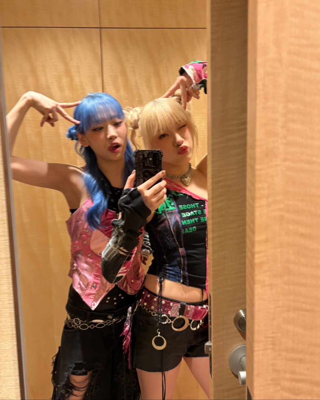 大人気グループHANA・JISOOが可愛すぎるツーショット公開！