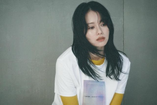 山本舞香の「Calvin Klein」ショットにファン卒倒!!