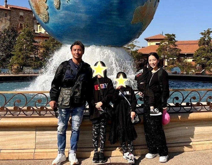 魔裟斗がディズニーシーで家族ショット披露🌟そっくりな長男の顔出し公開💓