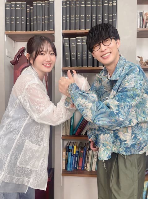 「入れ違いグッジョブ」オーイシマサヨシが鈴木愛理とツーショットを披露