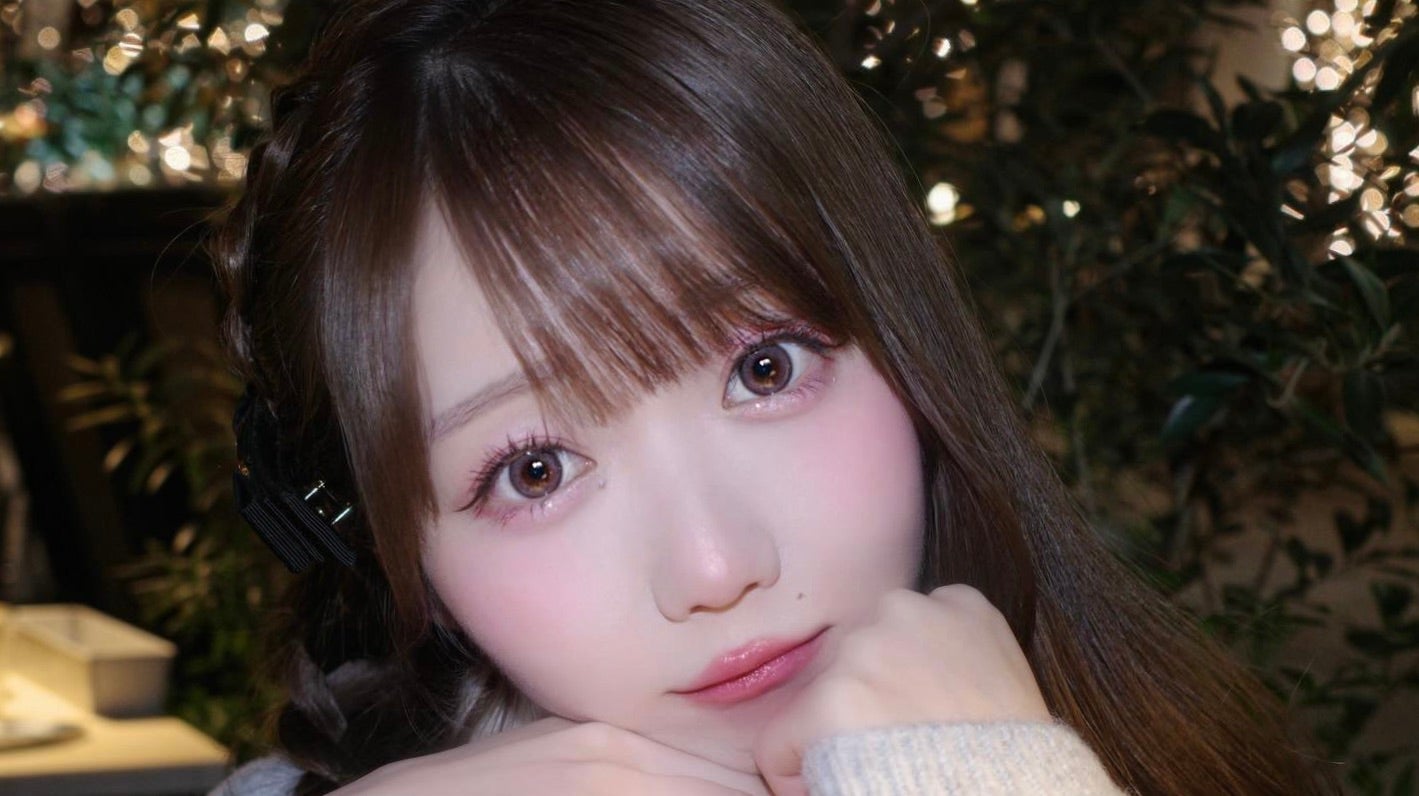 大谷映美里、カラコンで魅せる可愛さ！新しいセルフィーでファンを虜に