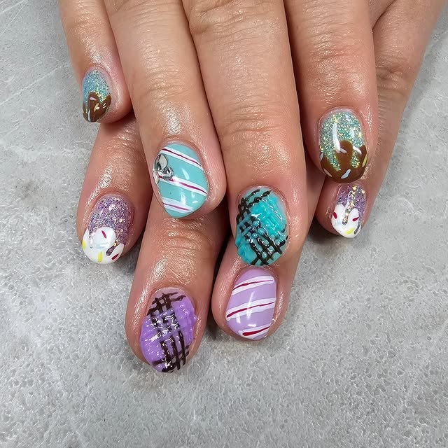 パリパラ競泳銅メダリスト・辻内彩野、「シュガラネイル」で女子力全開ショット投稿！