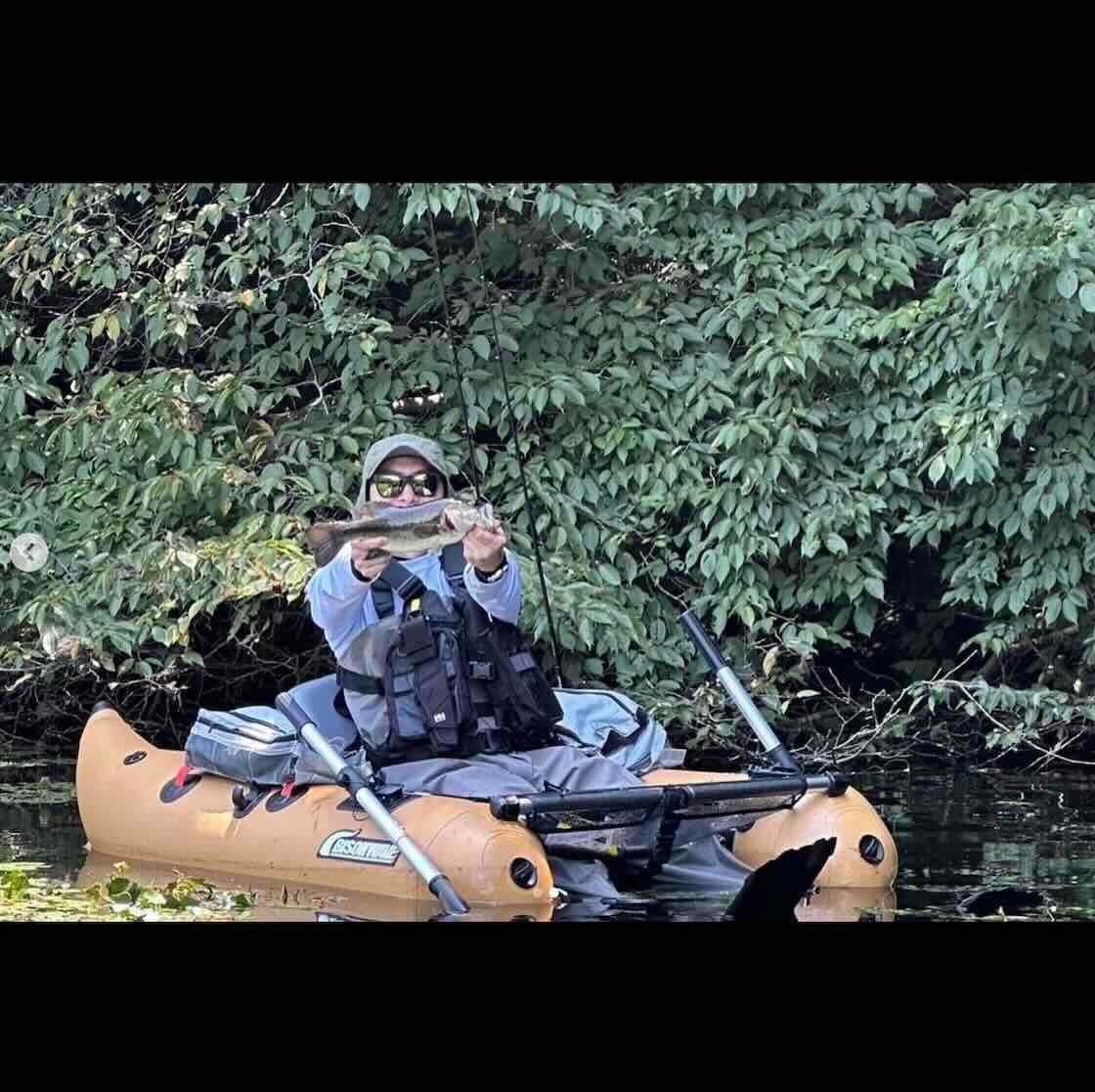 バス釣りマニアの山下健二郎が釣りショット公開！