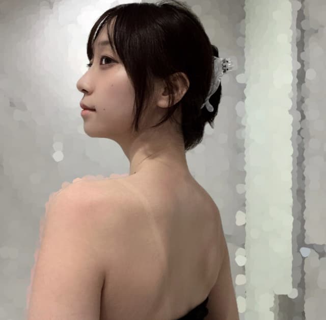 「日焼け跡は日焼け跡の良さがあります」伊織もえがコミケでできた日焼け後を披露！これはこれでいい