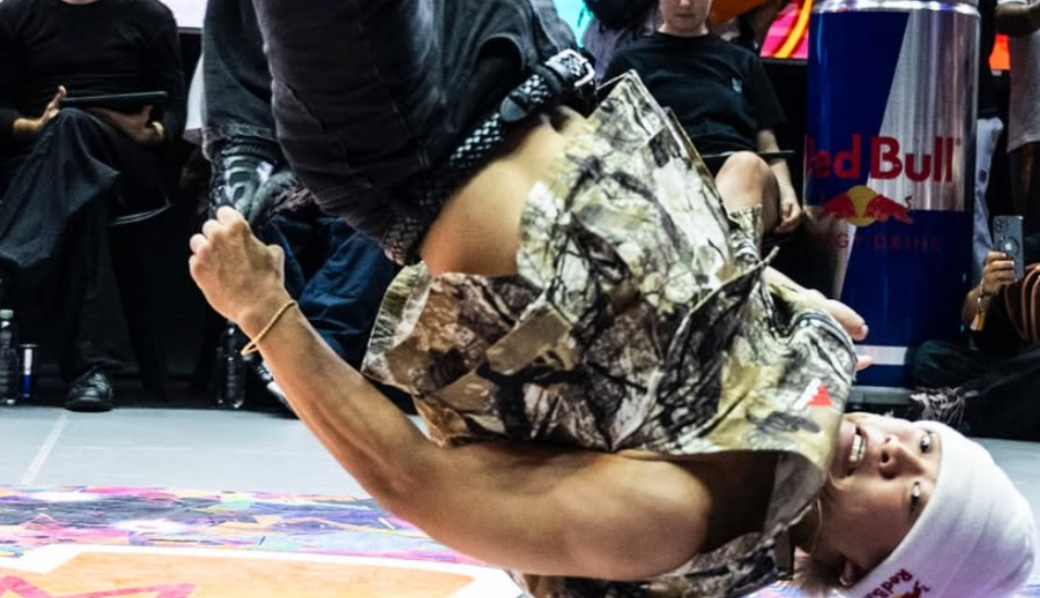 世界級ブレイカーBBOY ISSINが魅せた“完璧フィット”、最新ライヴシーン公開