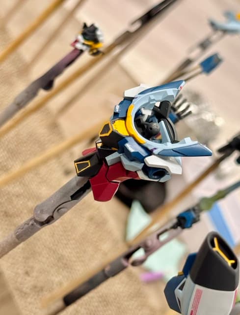 「今日は1日プラモ作ってた」東雲うみが趣味のプラモ作りを堪能