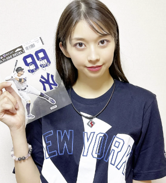 モー娘。'24牧野真莉愛、さんまさんからのヤンキースTシャツで歓喜ポスト！