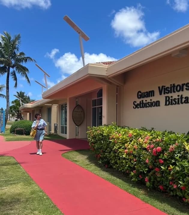 「苦しい思い出じゃない、温かい記憶に」グアム大使ぺこちゃんの優しさが話題に