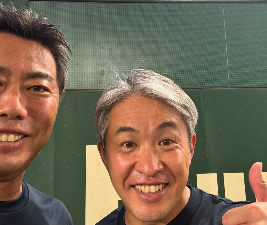 爽やか再会！上原浩治が語る五十嵐亮太の“イケおじ”ぶり