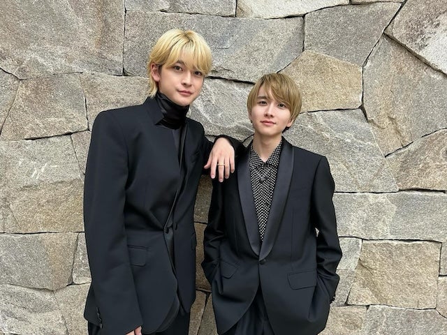 高橋文哉と板垣李光人が金髪双子ショットを公開！　「#金髪ブラザーズ」