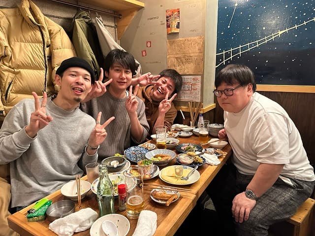 〇〇に必死で酔えない!? タイムマシーン３号・関が後輩芸人たちとの飲み会で苦戦？