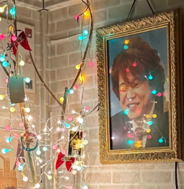 バッドボーイズ清人、100均で豪華なクリスマスツリーを作成に「これだけで楽しい」とご満悦