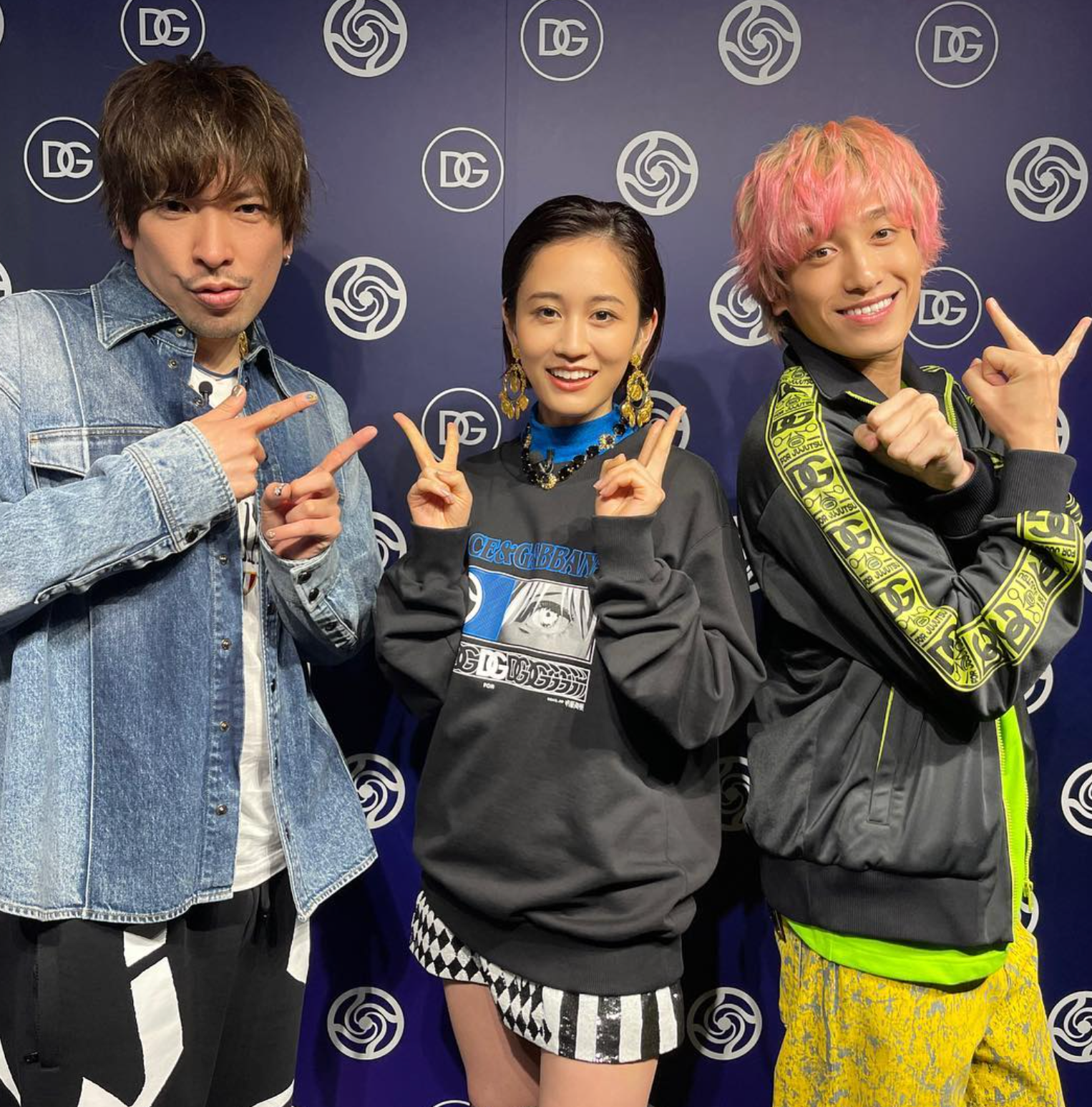 前田敦子さんがミニスカ履いてバイブス爆上げ🤘EXITとの3Sに大反響❗️「ほんとに30歳？？？」